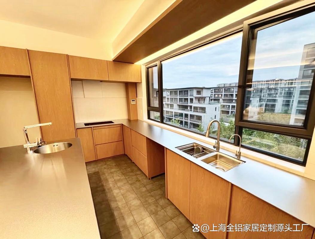 上海铝合金家居定制工厂口碑推荐与家居装饰选购指南